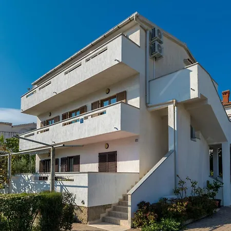 With Parking Space Baska, Krk - 23536 Appartamento *