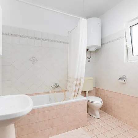 Apartment With A Parking Space Baska, Krk - 23536 Baska (Krk)
