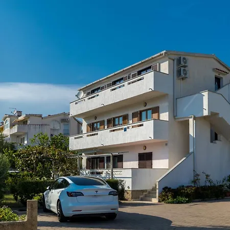 With Parking Space Baska, Krk - 23536 Baška